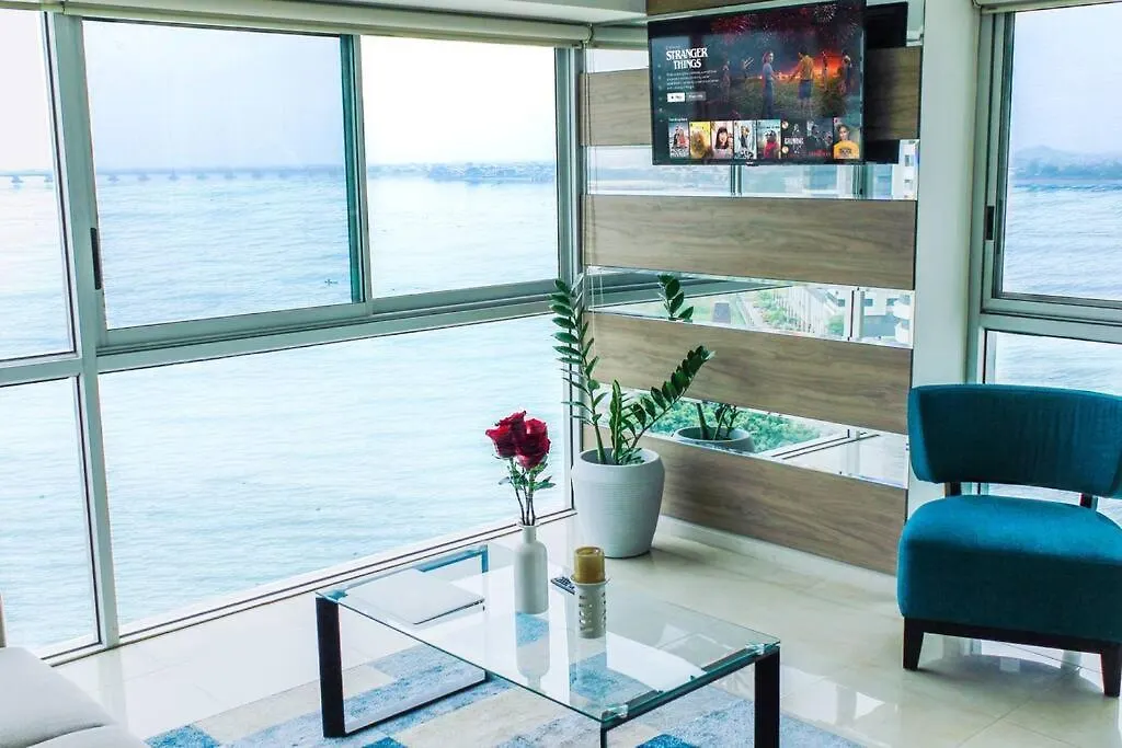 Suite 806 Extraordinaria Vista Al Rio Con Piscina. Guayaquil Ecuador