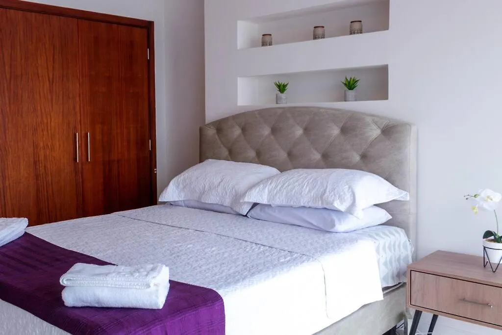 Suite 806 Extraordinaria Vista Al Rio Con Piscina. Guayaquil 0*,  Ecuador